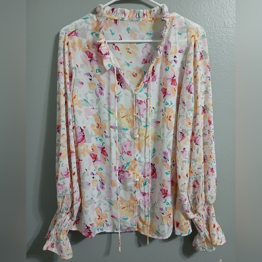 Floral Women's Top - Picture 3 of 9